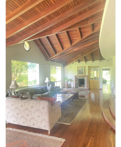 Alquilo Casa En La Lagunita