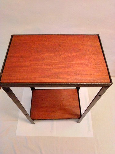 Mesa Para Arreglo Floral Y Pieza Decorativa