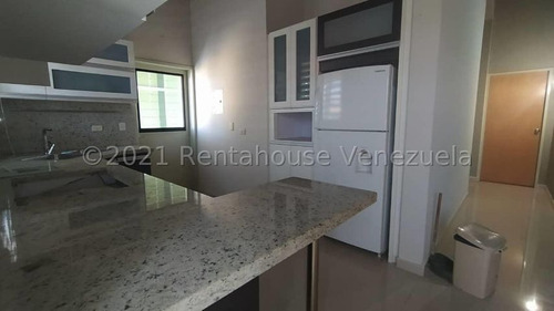 Imagen 18 de 30 de Casa En Venta En La Piedad Norte Cabudare, Tanque Subterraneo De 6 Mil Litros, Cod 22-15680, Inf 0424