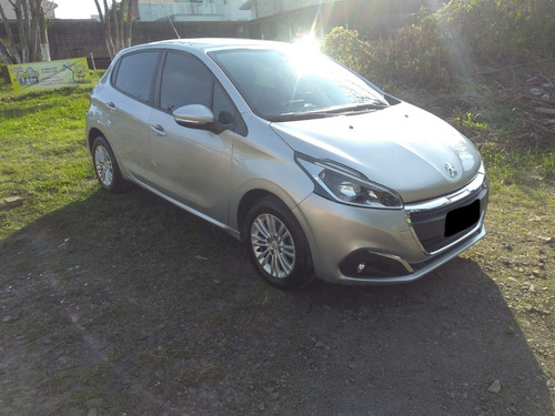 Peugeot 208 1.6 Automático + Teto