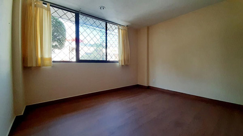 Departamento En Renta En Nápoles Con Terraza, Superubicado!