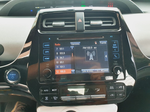 Imagen 11 de 15 de Toyota Prius Premium 2018 Impecable Garantia 90 Dias