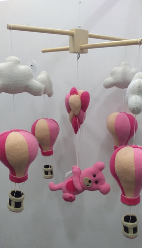 Móvil Para Cuna Artesanal. Vuelta Al Mundo. Pañolenci Cunero