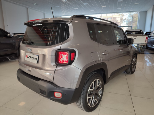Imagen 10 de 24 de Jeep Renegade Longitude 1.8 6at
