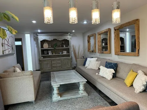 Se Vende Casa En Hacienda Real Tejeda, Gran Ubicación, Estancia Amplias