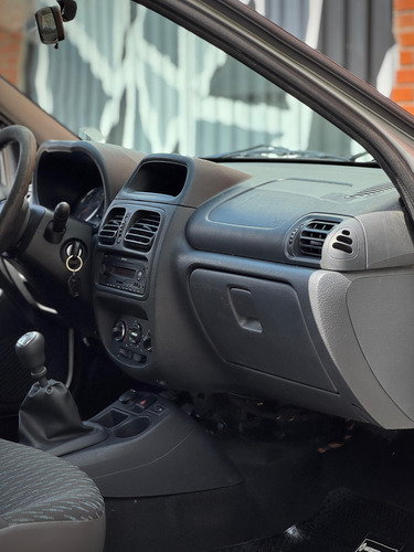 Renault Clio 1.2 Mio Confort Plus Abs Abcp