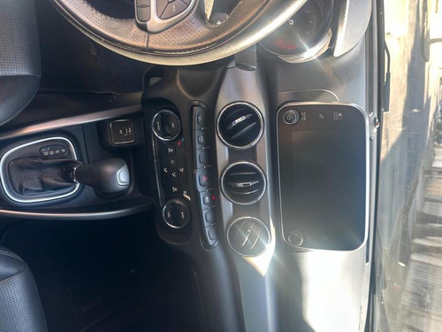 Fiat Cronos 1.8 Flex Hgt At6