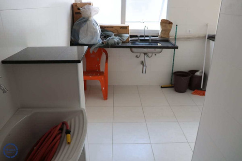 Casa De Condomínio Com 2 Dorms, Macuco, Santos - R$ 550 Mil, Cod: 7611 - V7611