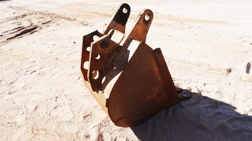 Accesorios Para Retroexcavadora Bote Grande