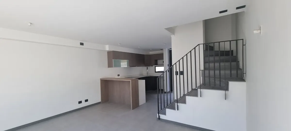 Imagen 2 de 22 de Townhouse 3d 2 B + Sala Multifamily | Terraza | Ñuñoa