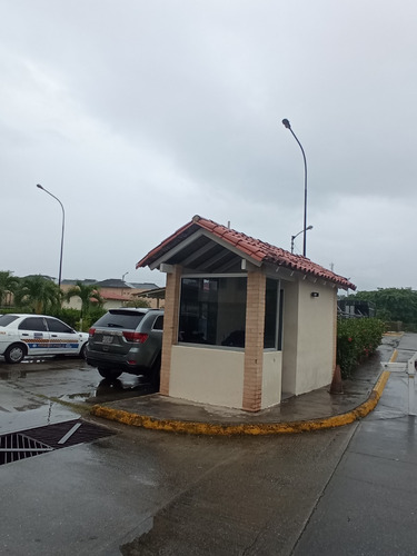 Imagen 28 de 29 de Apartamento En Guatire, La Mejor Zona, Remodelado, Concepto Abierto, Vista Panoramica, Cerca De Terminal De Pasajeros Y Centros Comerciales