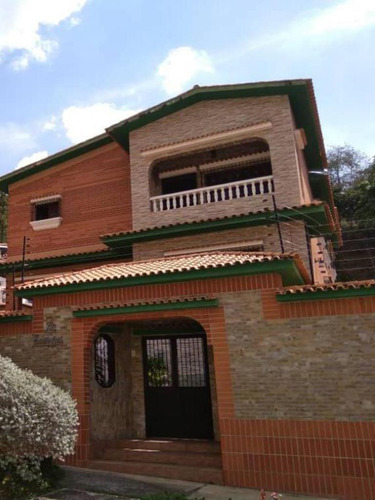 Se Vende Casa De Dos Plantas En La Trigaleña 01-18