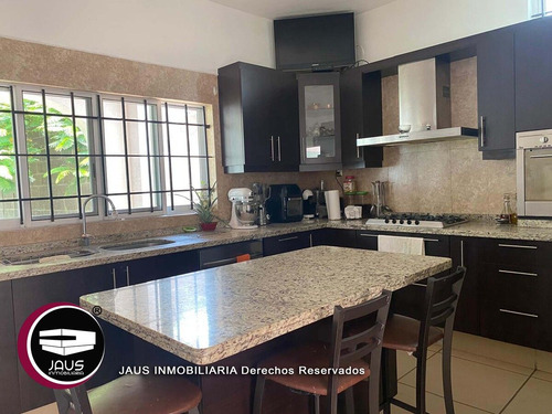 Casa En Venta En Cuautla, Morelos - Ubicación Céntrica Y Privilegiada