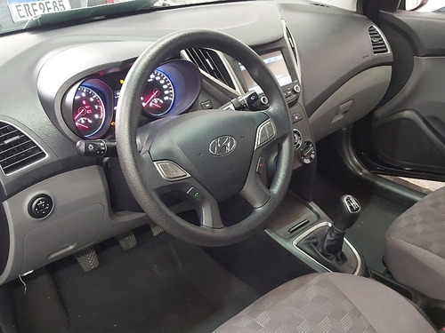 Imagem 13 de 14 de Hyundai Hb20s 1.6 Comfort Plus 16v