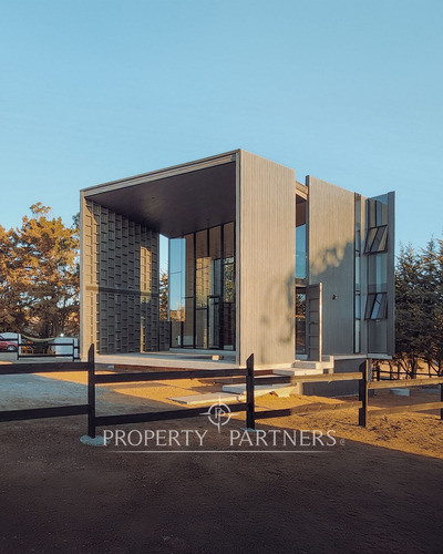 Pichilemu, Casa Nueva En Condominio Con Vista Al M...