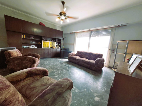Venta Casa Planta Alta 4 Ambientes- Sarandi