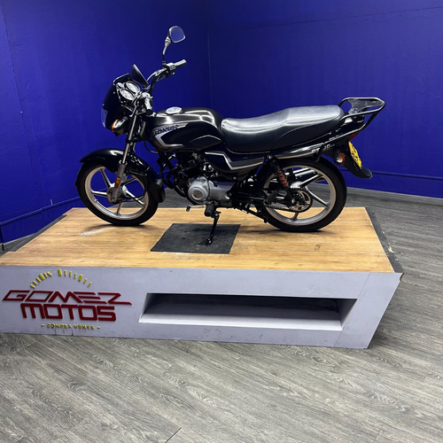 Bajaj Boxer 100 2023