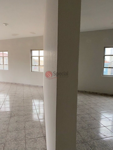 Imagem 2 de 11 de Salão Na Vila Carrão Com 2 Salões, 2 Banheiros, 1 Vaga, Próximo A R. Taubaté. - Af26474