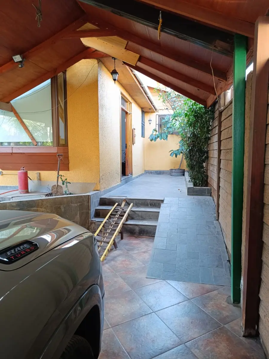 Imagen 5 de 29 de Se Vende Casa 2 Pisos 4d 3b Con Patio Piscina Terraza