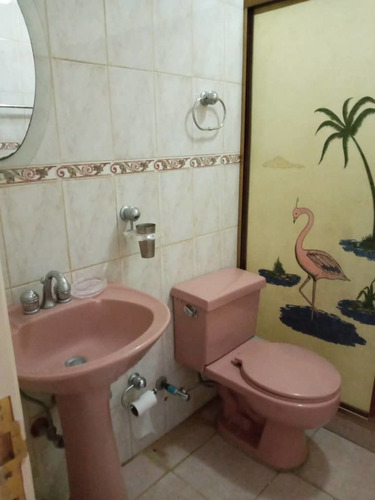 Imagen 10 de 14 de Casa En Venta Urb. Alberto Ravell Con Piscina