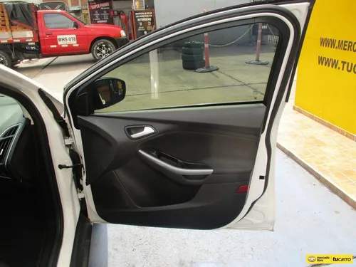 Ford Focus Titanium 2000cc At Aa