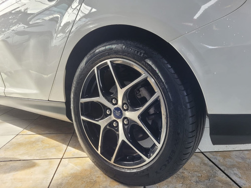 Ford Focus 2.0 Titanium Flex Powershift 5p