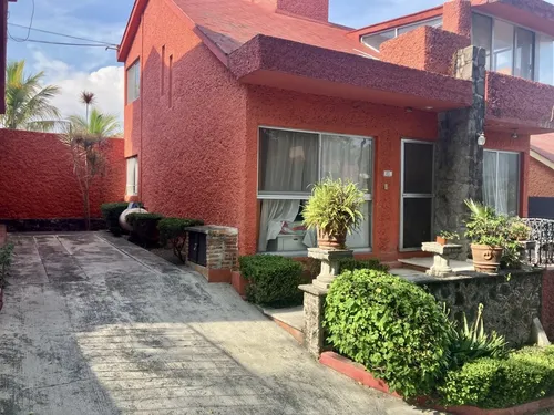 Casa En Venta En Morelos, Jiutepec