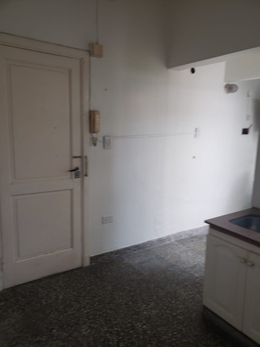 Ph Interno En Venta En Casco Urbano De La Plata.