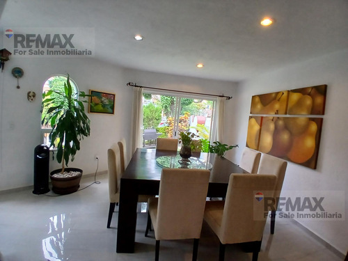 Venta De Casa En Condominio En Burgos, Temixco, Mor...clave 5704