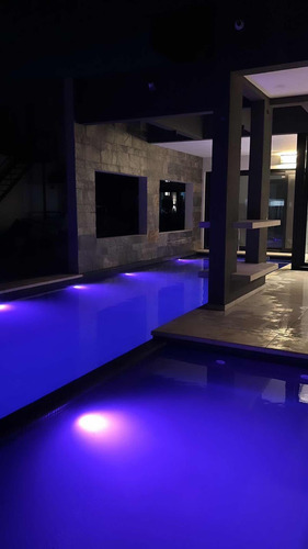 Casa En Venta En Lagoon Pilar (5 Dormitorios, 6 Baños)