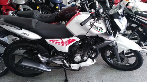 Imagen 9 de 25 de Benelli Tnt 15