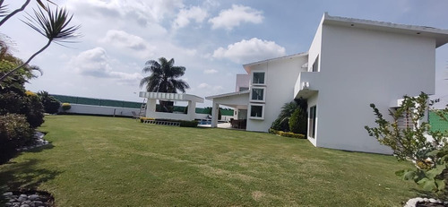 Hermosa Residencia Con Acabados De Lujo