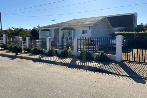 Hermosa Casa En Algarrobo A Metros De La Playa