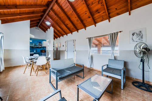 Casa En Venta Con Increíbles Vistas En Estancia Vieja Vcp