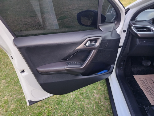 Imagen 11 de 20 de Peugeot 2008 2019 1.6 Feline Tip