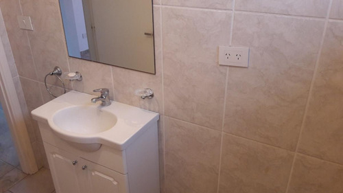 Imagen 6 de 10 de Departamento En Venta, Hipólito Yrigoyen 530 3°a, Belén De Escobar