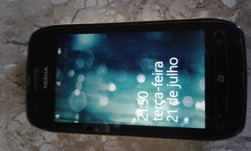 Celular Nokia Lumia 710