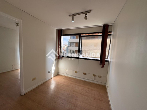 Oficina En Arriendo En Providencia A Pasos Metro Los Leones