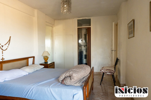 Departamento Mar De Ajó: Buenos Aires 15 Esquina Costanera - C324