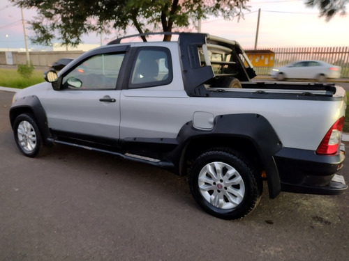 Fiat Strada 2013 1.8 16v Adventure Cab. Dupla Flex 2p