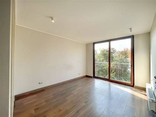 Departamento En Venta De 3 Dorm. En Lo Barnechea