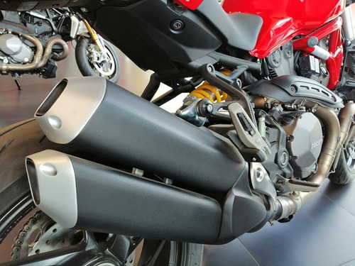 Imagen 8 de 11 de Ducati Monster 1200 Cal Dmh