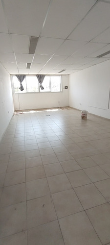 Imagen 3 de 7 de Venta Locales Comerciales Recta Martinolli Cordoba