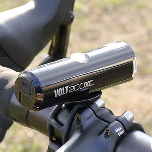 Imagen 3 de 6 de Luz Delantera Cateye Volt 200xc 200 L - Urquiza Bikes