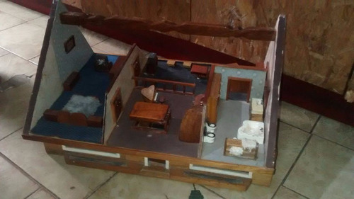 Imagen 4 de 9 de Casita De 2 Pisos De Madera Con Accesorios