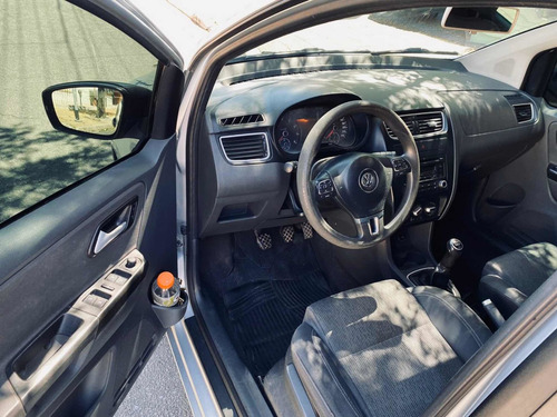 Volkswagen Suran 1.6 Trendline 11b 2012