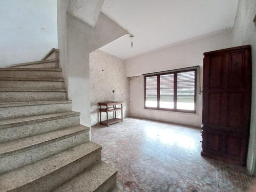 Imagen 6 de 27 de Casa 3 Dormitorios - Barrio El Carmen - Berisso-123 31 Y 32