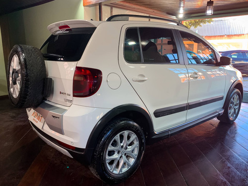 Volkswagen Crossfox I-motion 1.6 Vht (flex)