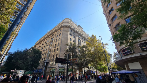 Se Arrienda Oficina En Ahumada 312, Santiago. 