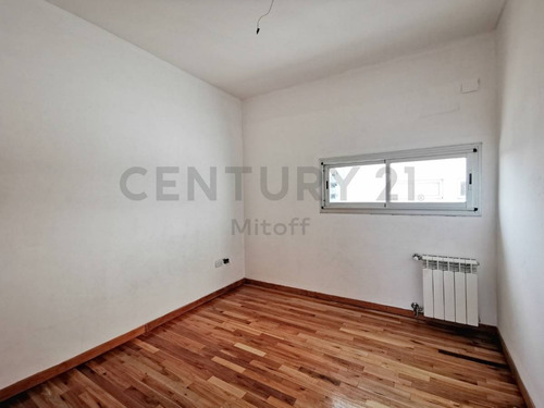 Imagen 8 de 18 de Departamento 2 Dormitorios En Venta La Plata